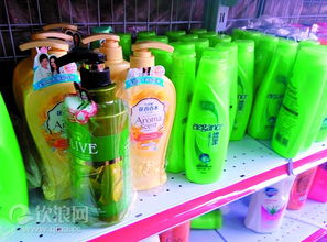 東風(fēng)市場驚現(xiàn)傍名牌日用品，消費(fèi)者需警惕山寨陷阱